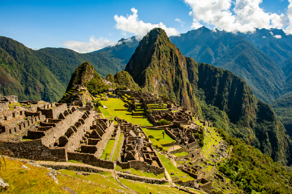How-to-Travel-to-Machu-Picchu-and-Choose-the-Best-Circuit-with-Sanvil